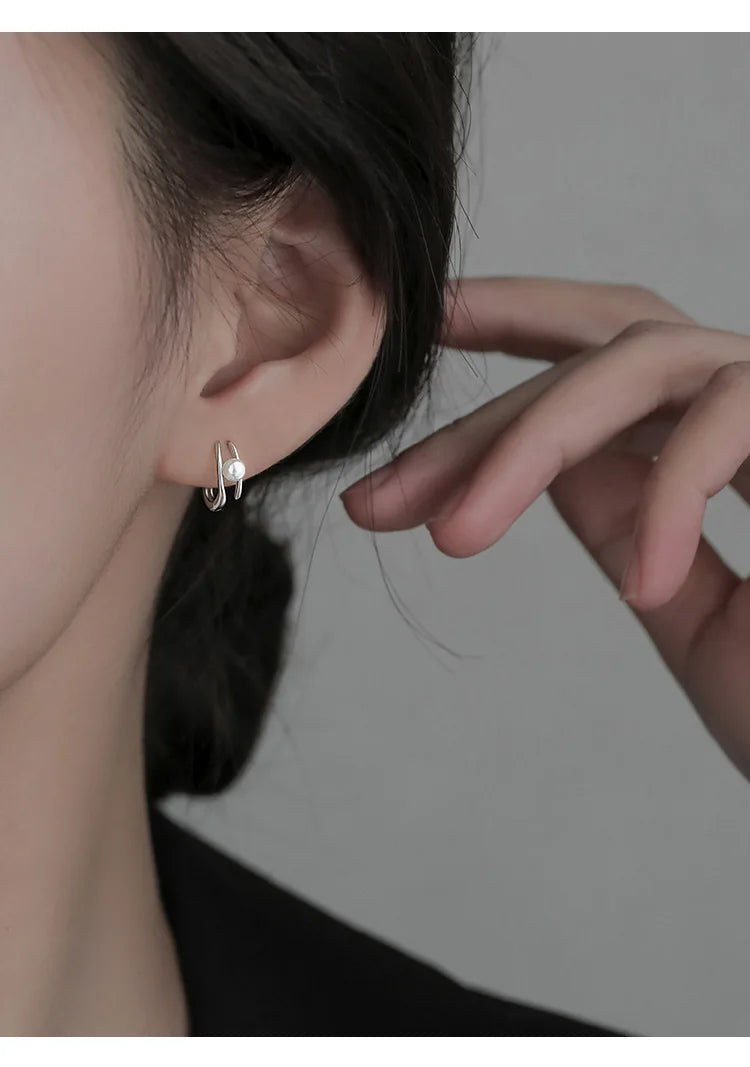 925 Sterling Silver Pearl Earrings Luxurious Exclusive Design Exquisite Simple Fashionable Ear Accessories for Women