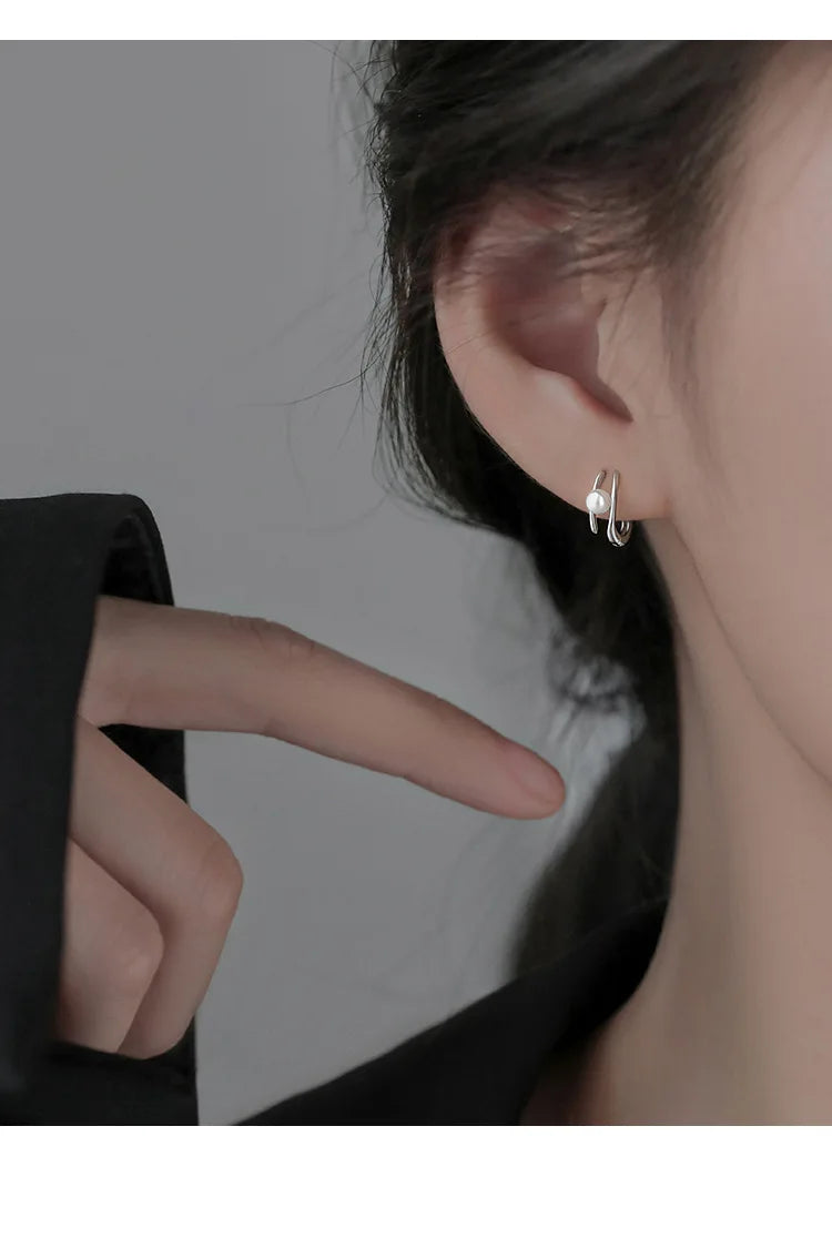925 Sterling Silver Pearl Earrings Luxurious Exclusive Design Exquisite Simple Fashionable Ear Accessories for Women