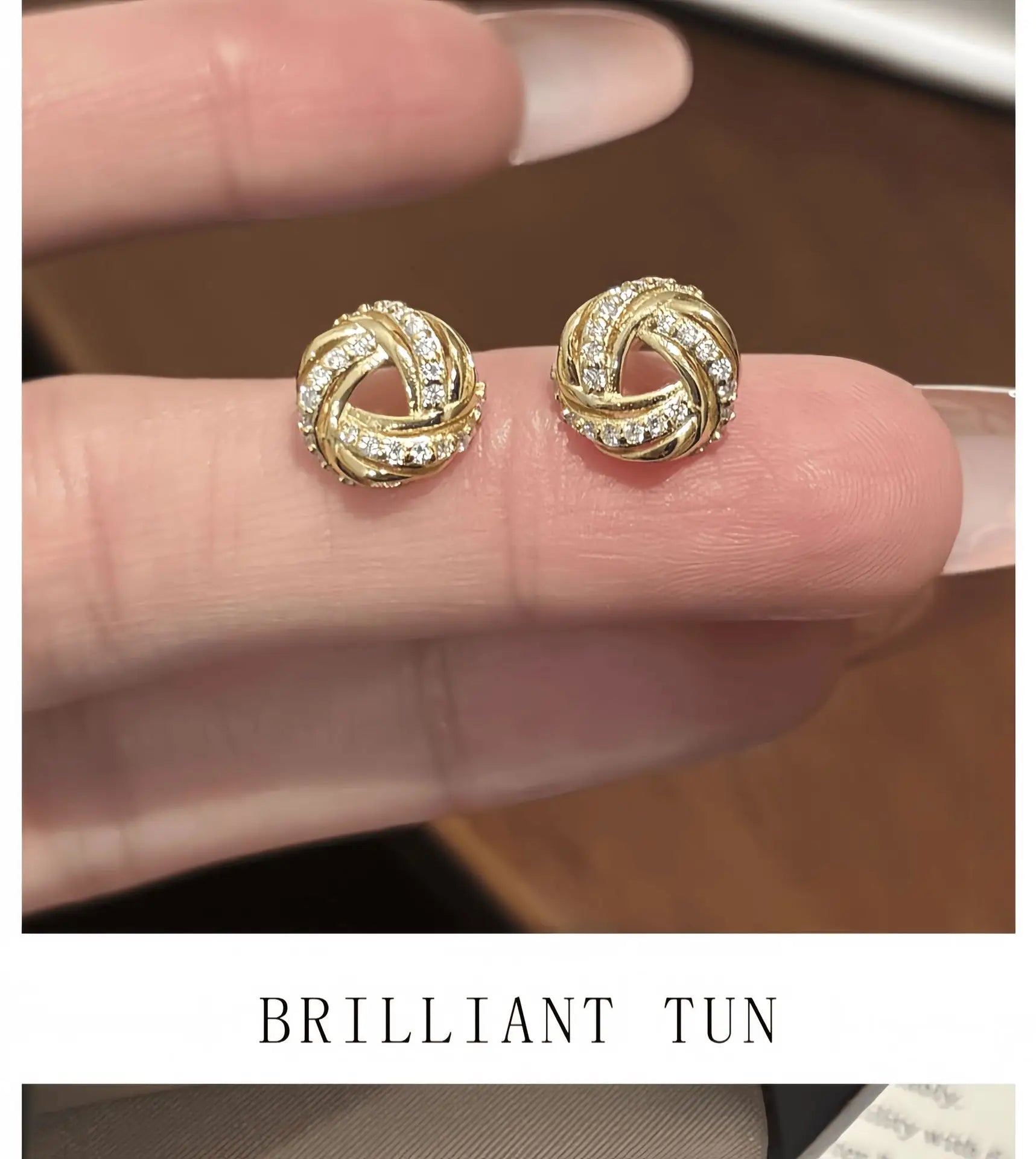 Diamond-studded Entwined Triangular Stud Earrings Exquisite Sweet Earrings for Women Affordable Luxury Gifts Commuting Jewelry