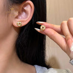 Diamond-studded Entwined Triangular Stud Earrings Exquisite Sweet Earrings for Women Affordable Luxury Gifts Commuting Jewelry