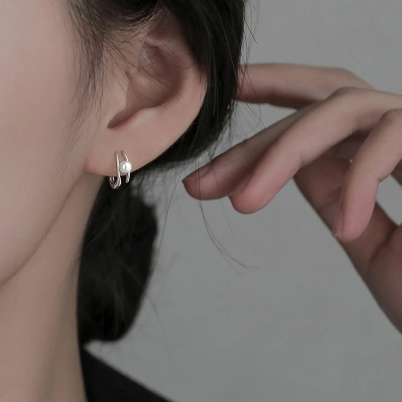 925 Sterling Silver Pearl Earrings Luxurious Exclusive Design Exquisite Simple Fashionable Ear Accessories for Women